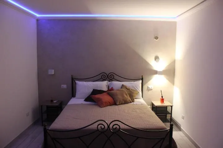 Appartement maison Nicolai_ centro città, area molto fornita!! Bari